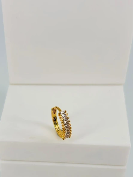 Zirkon Taşlı Uç Kısmı : Pirinç Kıkırdak Bar Uzunluğu : 6 Mm / Bar Kalınlığı 0.8 Mm / Top Boyu 3 Mm / Çap 10 Mm - Pt0081 ürün görseli 1