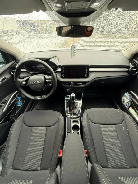 Skoda Fabia 2022 ve Sonrası Premium Havuzlu Oto Paspas ürün görseli 1