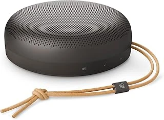 Bang & Olufsen Beosound A1 3. Nesil Geniş Açılı Ses, Yüksek Bas, Ip67 Su Geçirmez, 24 Saat Pil Ömrü, Dahili Mikrofonlu Taşınabilir Bluetooth Hoparlör – Granit ürün görseli 1