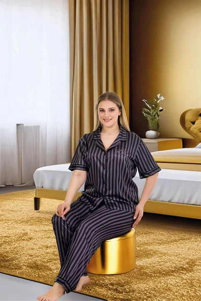 kapsulavm Büyük Beden Şık Tasarım Siyah Çizgili Düğmeli Kısa Kol Lüx Saten Pijama Takımı ürün görseli 1