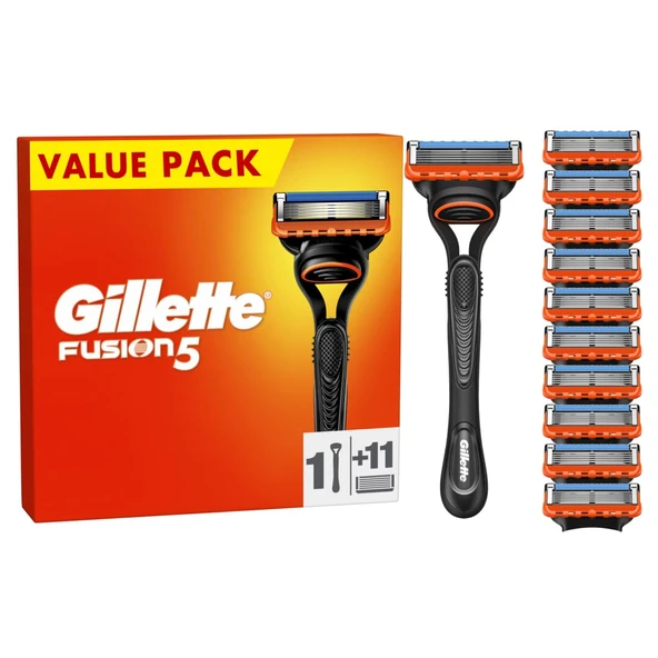 Gillette Fusion5 Erkek Tıraş Makinesi Yedek Bıçakları, yakın bir tıraş için sürtünmeyi önleyen beş bıçakla yüzün hatlarını takip edecek şekilde optimize edilmiş 11 bıçak ürün görseli 1