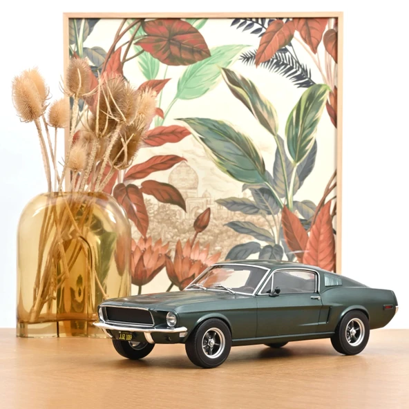Norev 122702 1/12 Ford Mustang Fastback 1968 Satin Green Metallic ürün görseli 1