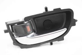 TOYOTA COROLLA SOL ÖN KAPI AÇMA KOLU İÇ KROM 2013-2018 69206-02301-ORJ ürün görseli 1