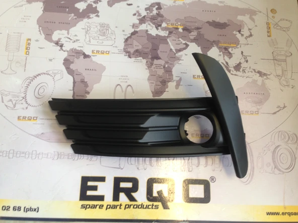 TOYOTA COROLLA SAĞ ÖN SİS ÇERÇEVE SİSLİ 2016-2018 81481-02630-ERQ ürün görseli 1