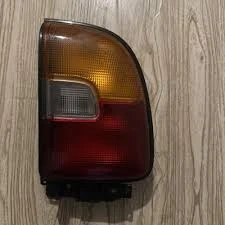 TOYOTA RAV4 SAĞ STOP 1995-1997 81551-42010-MTS ürün görseli 1