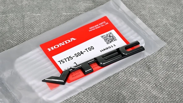 HONDA CIVIC VTEC BAGAJ AMBLEM 2001-2005 75725-S04-T00-ORJ ürün görseli 1