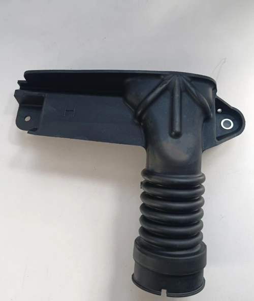 TOYOTA COROLLA CROSS HAVA FİLTRE GİRİŞ BORU 2023-2024 17752-37190-ORJ ürün görseli 1