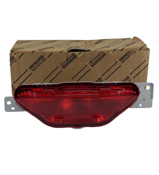 TOYOTA CHR ARKA TAMPON ORTA REFLEKTÖR 2016-2019 81480-F4010-ORJ ürün görseli 1