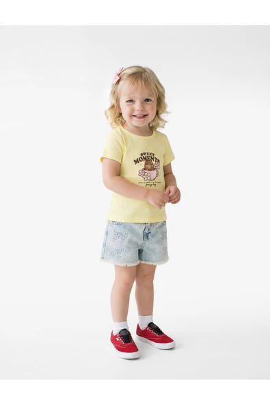Koton Kız Bebek Fiyonk Nakış Detaylı Cepli Pamuklu Denim Şort ürün görseli 1