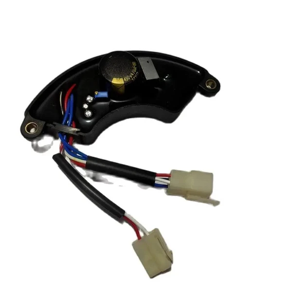Çift Yuva Otomatik Voltaj Regülatörü Voltaj Regülatörü 7KW 8KW Sessiz Dizel Jeneratör Taşınabilir Güç Kaynağı 6 Teller 450 V 470 UF ürün görseli 1