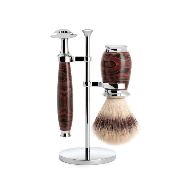 MÜHLE tıraş seti, 3 parça, Silvertip Fiberli tıraş fırçası, el yapımı, tıraş bıçağı, klasik tıraş bıçağıyla uyumlu, metal stand, krom kaplama, ebonit/metal saplar ürün görseli 1