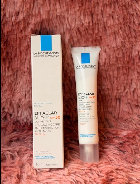 La Roche Posay Effaclar Duo (+) Nemlendirici Bakım SPF+30 40 ml ürün görseli 1