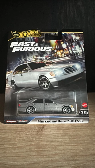 Hot Wheels Premium Mercedes-Benz 500 SEL ürün görseli 1