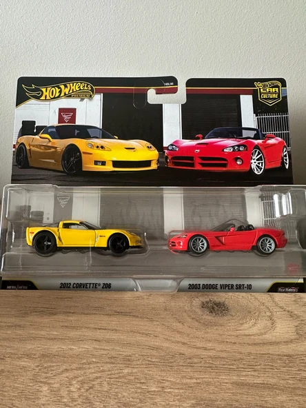 Hot Wheels Dodge Corvette 2li set ürün görseli 1