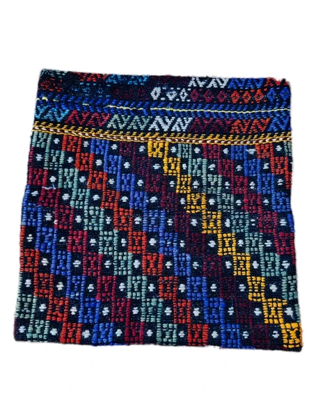 El Dokuma Yün Kilimden Üretilmiş Kırlent Yastık Kılıfı (40x40 cm) ürün görseli 1