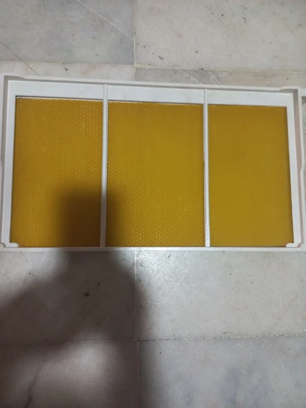 PLASTİK ARI PETEK ÇERÇEVESİ ürün görseli 1