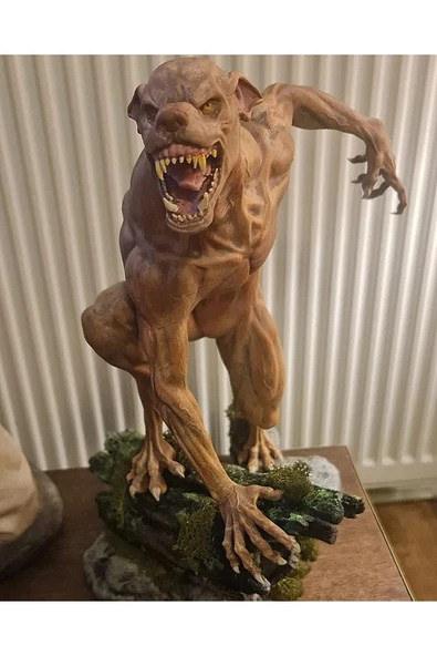 TuransoyCraft Harry Potter Profesör Lupin Kurtadam Formu Remus Lupin Kurtadam Boyalı Figür 40 CM (DEV BOY) ürün görseli 1