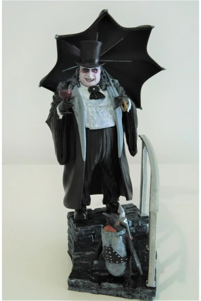 Plasteel Penguen Batman Figür/ Yükseklik 30 Cm ürün görseli 1