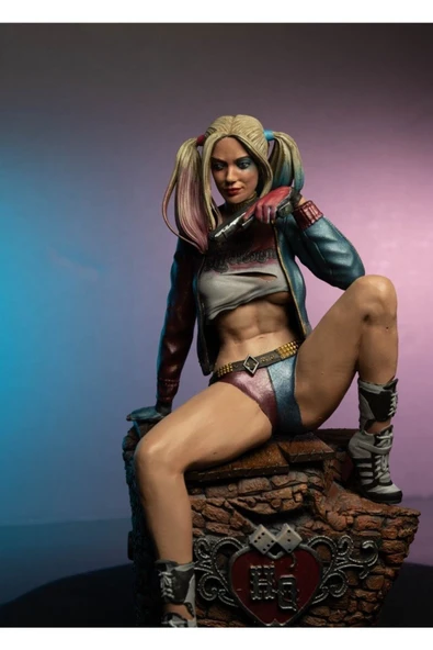 TuransoyCraft Harley Quinn Boyalı Figür 25 cm ürün görseli 1