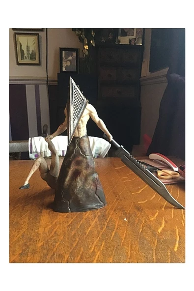 TuransoyCraft Pyramid Head Silent Hill Boyalı Figür 20 Cm (büyük Boy) ürün görseli 1