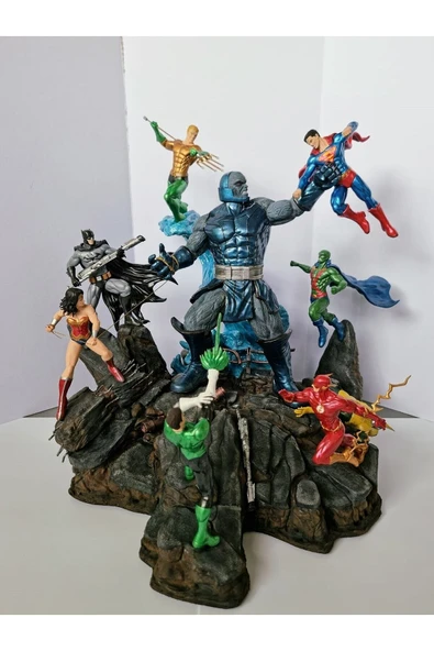 TuransoyCraft DC Comics Justice League ve Darkseid Büyük Savaşı Boyalı Figür 35 CM (MEGA BOY) ürün görseli 1