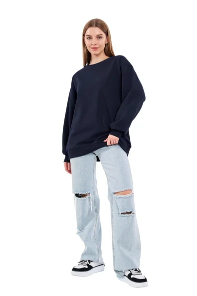 Lacivert Kadın Pamuklu Oversize Basic Bisiklet Yaka Sweatshirt ürün görseli 1