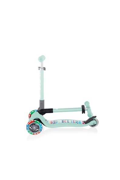 Globber Junior Fantasy Katlanabilir Işıklı Scooter - Mint - Resim 2
