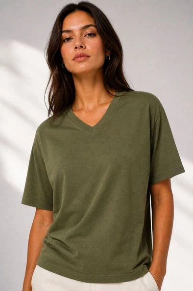 Kadın V Yaka Basic Tişört Kısa Kol Yazlık Regular Fit T-Shirt - Haki ürün görseli 1