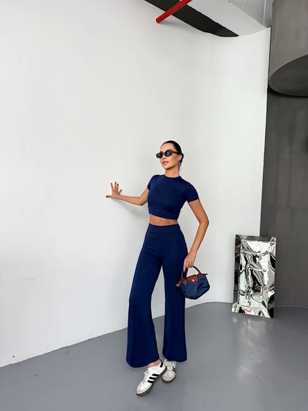 Kadın Osy Modal Yumuşak Kumaş Kısa Kollu Crop Alt ispanyol Paça Pantolon ikili Takım - Lacivert ürün görseli 1