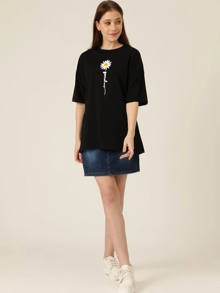 Kadın Papatya Baskılı T-Shirt Kısa Kol Bisiklet Yaka Oversize  Tişört - Siyah ürün görseli 1