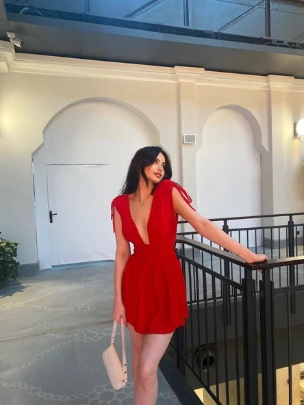 Kadın Omuzu ip Askılı Şortlu Elbise - Kırmızı ürün görseli 1