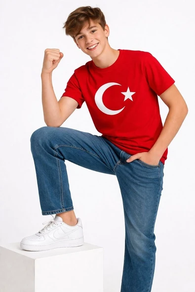 Erkek Çocuk Tişört Bisiklet Yaka Ay Yıldız Bayrak Baskılı T-Shirt - Kırmızı ürün görseli 1