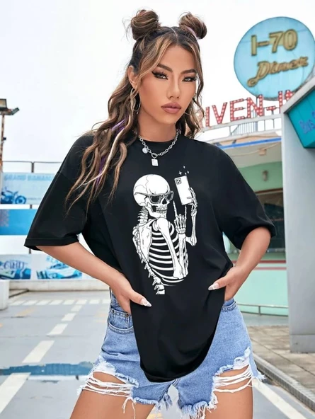Kadın iskelet Baskılı T-Shirt Kısa Kol Bisiklet Yaka Oversize Tişört - Siyah ürün görseli 1