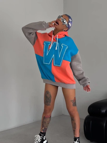 Kadın W Nakış İşlemeli Kapüşonlu 3 iplik pamuklu Parçalı Sweatshirt Hoodie - Mavi ürün görseli 1