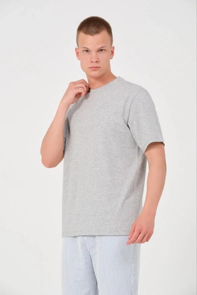 Erkek Düz Penye Tişört Bisiklet Yaka Kısa Kol Regular Fit T-Shirt - Gri ürün görseli 1