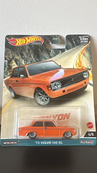 Hot Wheels 73 Volvo 142 GL ürün görseli 1