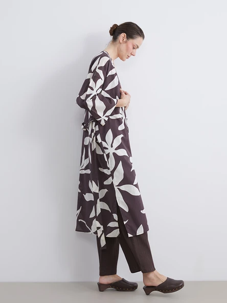 LCWAIKIKI Classic Kahverengi Şal Yaka Desenli Oversize Kadın Kimono ürün görseli 1