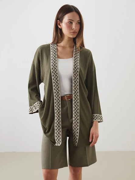 LCWAIKIKI Classic Haki Şal Yaka Desenli Oversize Kadın Hırka ürün görseli 1