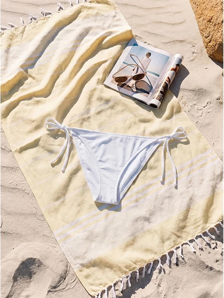 LCW DREAM Beyaz UV Korumalı Düz Brazilian Bikini Alt ürün görseli 1