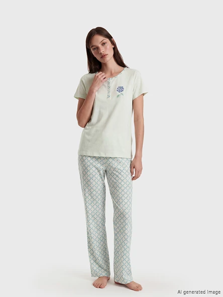 LCW DREAM Yeşil Çiçekli Kadın Pijama Takım ürün görseli 1