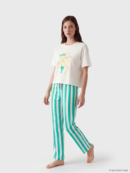 LCW Young Yeşil Bisiklet Yaka Baskılı ve Çizgili Kadın Pijama Takım ürün görseli 1