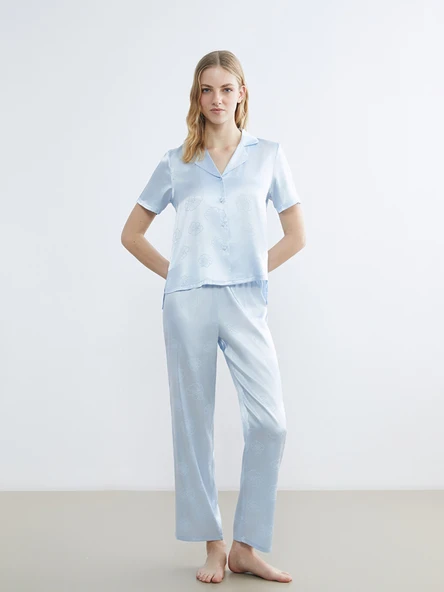 LCW DREAM Mavi Gömlek Yaka Desenli Saten Kadın Pijama Takım ürün görseli 1
