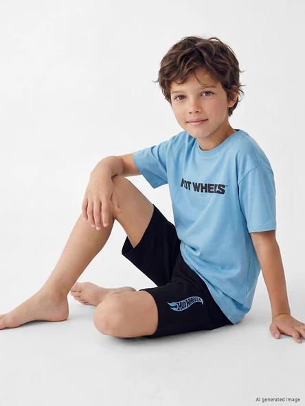 LCW Kids Mavi Erkek Çocuk Hot Wheels Baskılı Şortlu Pijama Takımı ürün görseli 1