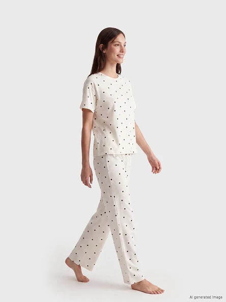 LCW DREAM Ekru Bisiklet Yaka Puantiyeli Kadın Pijama Takımı ürün görseli 1