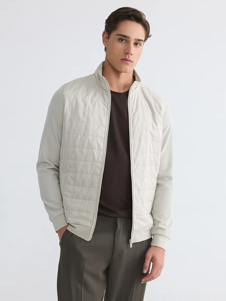 LCWAIKIKI Classic Bej Dik Yaka Erkek Kapitone Fermuarlı Sweatshirt ürün görseli 1