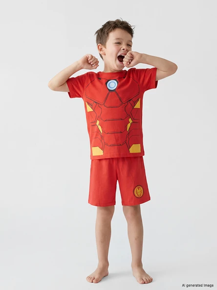 LCW Kids Kırmızı Iron Man Baskılı Erkek Çocuk Şortlu Pijama Takımı ürün görseli 1