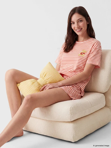 LCW DREAM Kırmızı Çizgili Kadın Şortlu Pijama Takımı ürün görseli 1