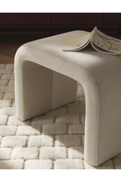 Elissa Home U PUF , BEYAZ , BABYFACE KUMAŞ 50 x 40 ürün görseli 1