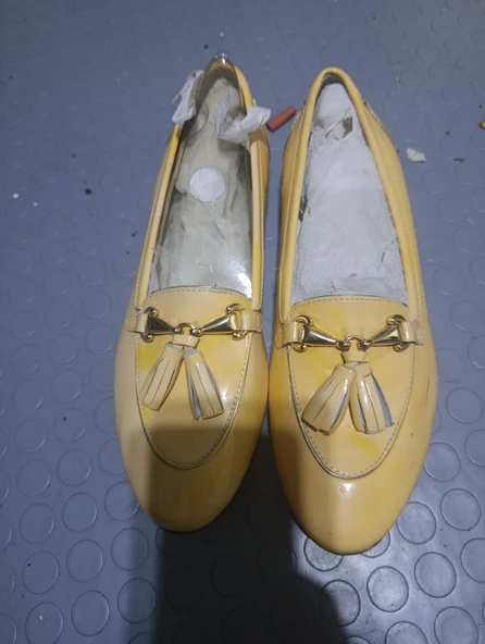 Mudo Hakiki Deri Püsküllü Sarı Loafer / Babet 40 numara ürün görseli 1