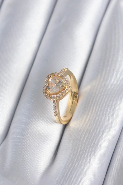 Pirinç Gold Renk Zirkon Taşlı Kalp Charm Model Kadın Yüzük ürün görseli 1